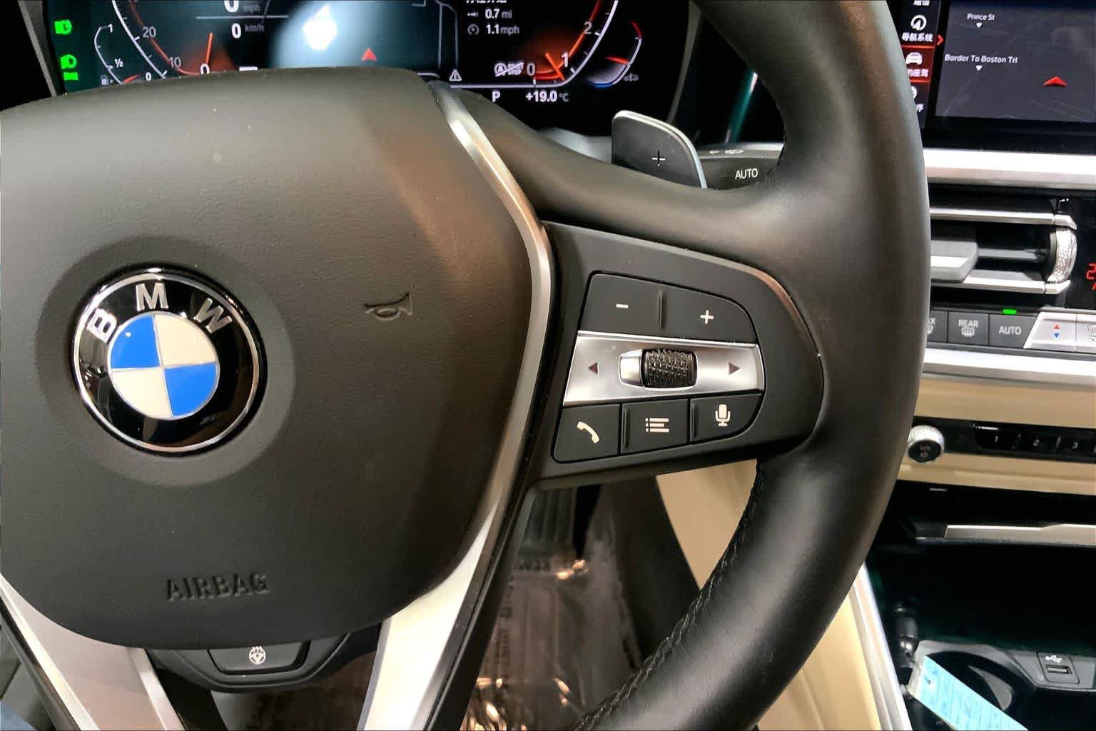 Used 2022 BMW 330i xDrive Sedan w/ Premium Package AWD/4WD image 25
