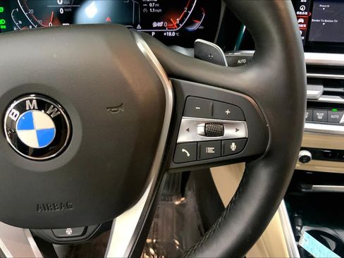 Used 2022 BMW 330i xDrive Sedan w/ Premium Package AWD/4WD image 25
