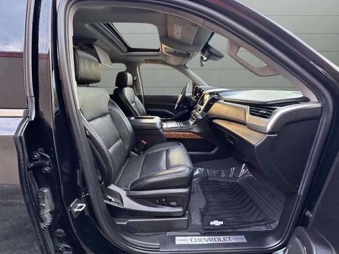 Used 2020 Chevrolet Suburban Premier image 16