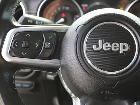 Used 2023 Jeep Wrangler Unlimited Sahara w/ Cold Weather Group AWD/4WD image 20