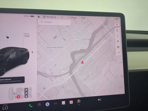 Used 2021 Tesla Model Y Long Range AWD/4WD image 26