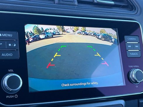 Used 2023 Nissan Leaf S image 19