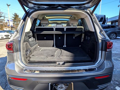 Used 2022 Mercedes-Benz EQB 300 4MATIC image 47