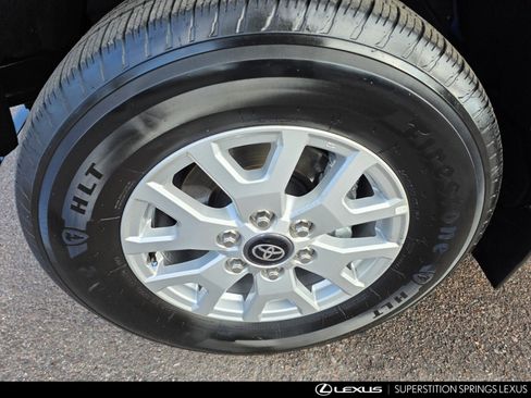 Used 2024 Toyota Tacoma SR5 image 10