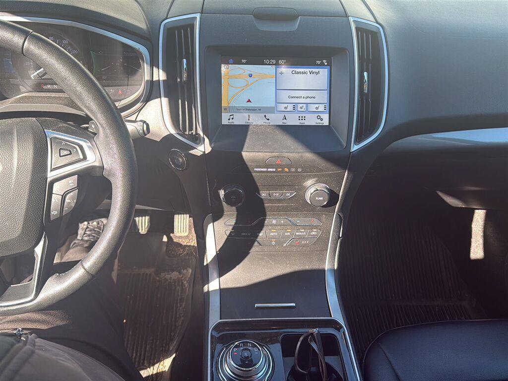 Used 2019 Ford Edge SEL w/ Equipment Group 201A AWD/4WD image 8