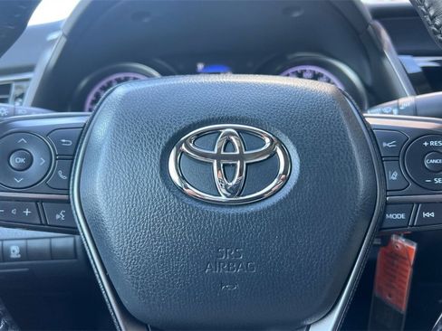 Used 2022 Toyota Camry SE image 23