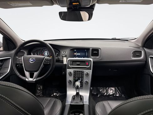 Used 2017 Volvo S60 T5 Dynamic w/ Protection Package image 14