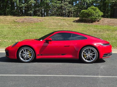 Certified 2021 Porsche 911 Carrera RWD image 2