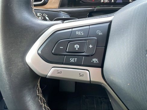 Used 2024 Volkswagen Atlas SE image 22