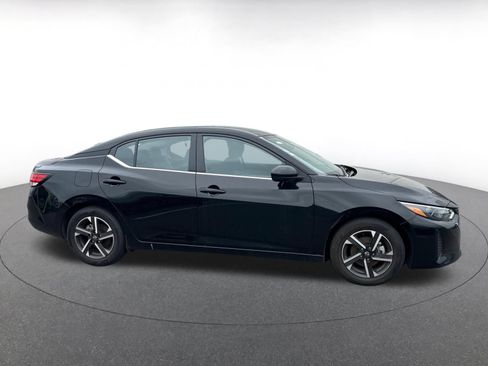 Used 2025 Nissan Sentra SV FWD image 15