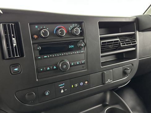 Used 2024 GMC Savana 2500 w/ Driver Convenience Package image 13