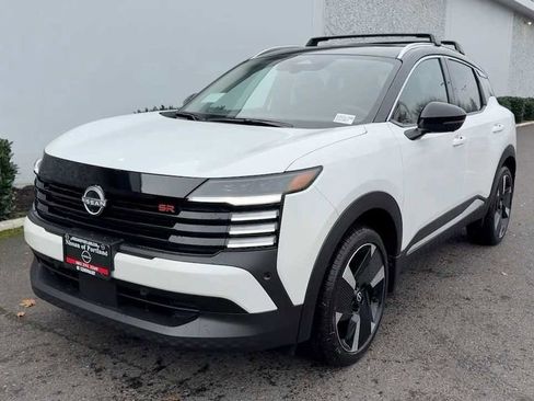 New 2026 Nissan Kicks SR w/ SR Premium Package image 3