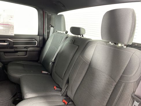 Used 2026 RAM 2500 Big Horn AWD/4WD image 32