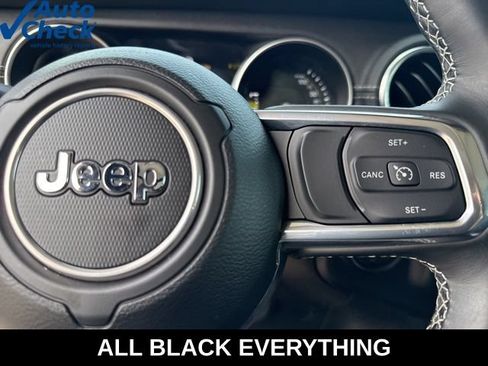 Used 2023 Jeep Wrangler Unlimited Sahara w/ Cold Weather Group AWD/4WD image 37