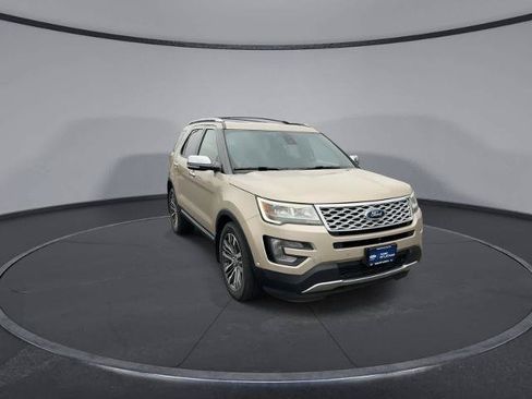 Certified 2017 Ford Explorer Platinum AWD/4WD image 2