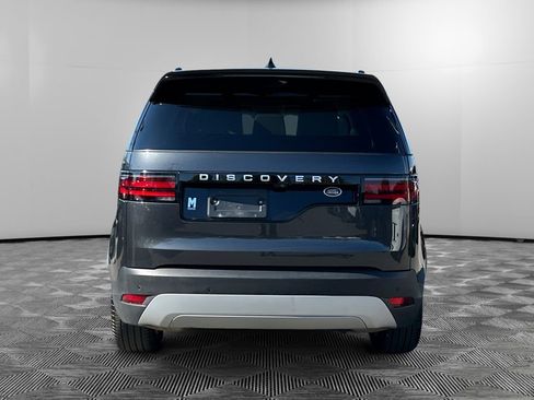 Used 2023 Land Rover Discovery S AWD/4WD image 4