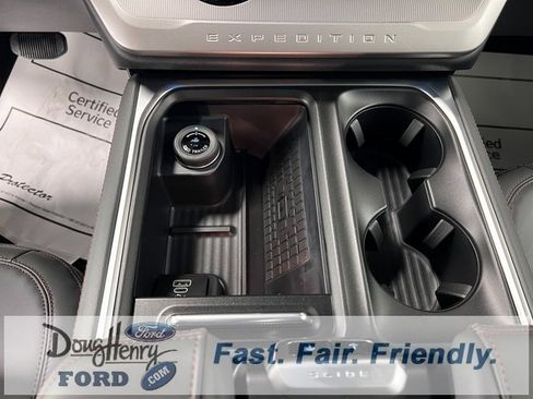 New 2025 Ford Expedition Active image 51