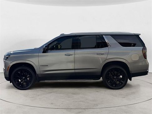 Used 2025 Chevrolet Tahoe Premier image 2