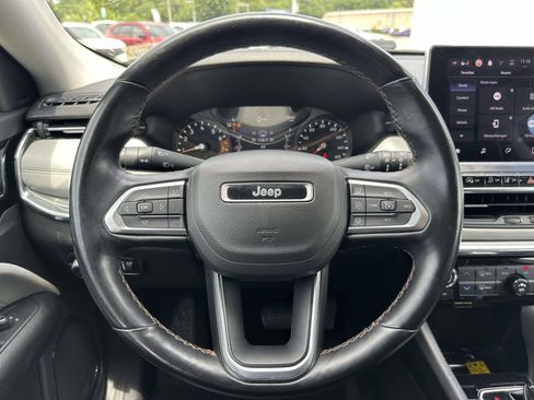 Used 2022 Jeep Compass Limited AWD/4WD image 21