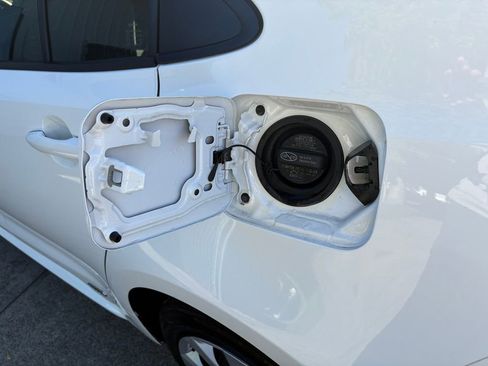 Used 2023 Toyota Corolla LE image 35