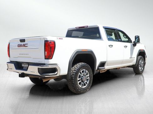 Used 2022 GMC Sierra 3500 SLT w/ X31 Off-Road Package AWD/4WD image 7