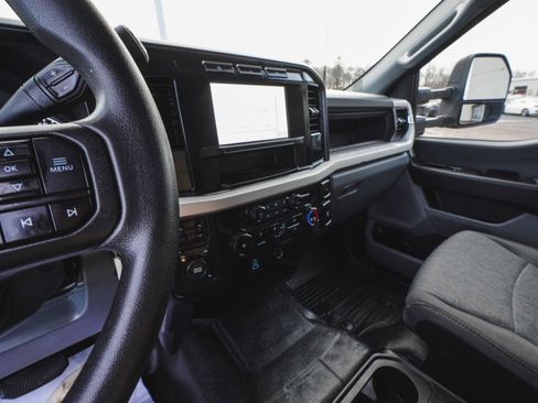 Used 2024 Ford F350 XL w/ Snow Plow/Camper Package image 19