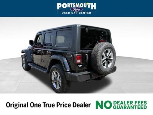 Used 2020 Jeep Wrangler Unlimited Sahara image 11
