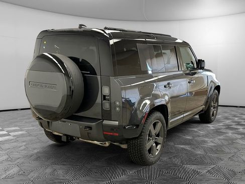 New 2026 Land Rover Defender 110 X-Dynamic SE image 5