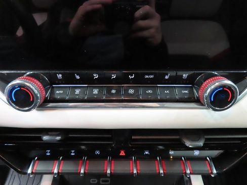 Used 2024 GMC Canyon AT4X image 50