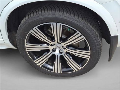 Used 2021 Volvo XC90 T6 Inscription w/ Protection Package Premier AWD/4WD image 9