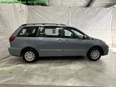 Used 2005 Toyota Sienna CE image 14