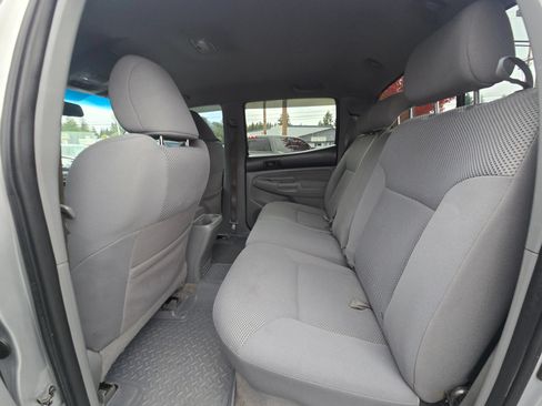 Used 2011 Toyota Tacoma 4x4 Double Cab w/ TRD Sport Pkg w/JBL Audio image 16