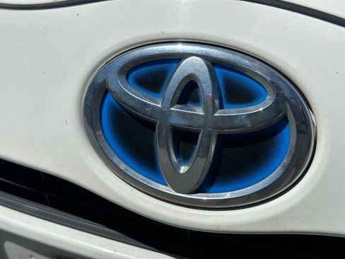Used 2013 Toyota Prius C Two FWD image 9