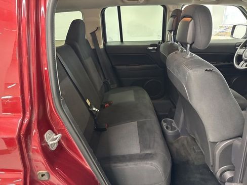 Used 2014 Jeep Patriot Latitude image 24