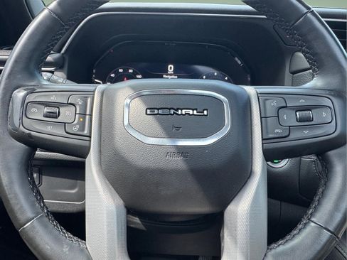 Used 2023 GMC Yukon Denali AWD/4WD image 21