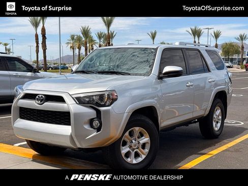 Used 2017 Toyota 4Runner SR5 AWD/4WD image 1