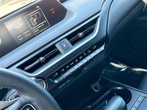 Used 2022 Lexus UX 200 F Sport w/ Accessory Package (Z1) image 27