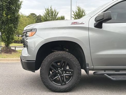 Used 2025 Chevrolet Silverado 1500 Custom Trail Boss AWD/4WD image 6