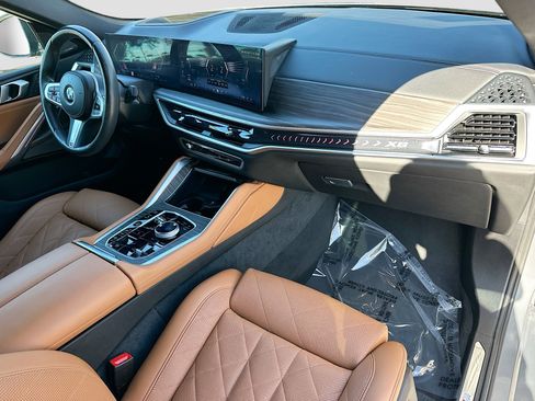 Certified 2024 BMW X6 xDrive40i w/ Executive Package image 34