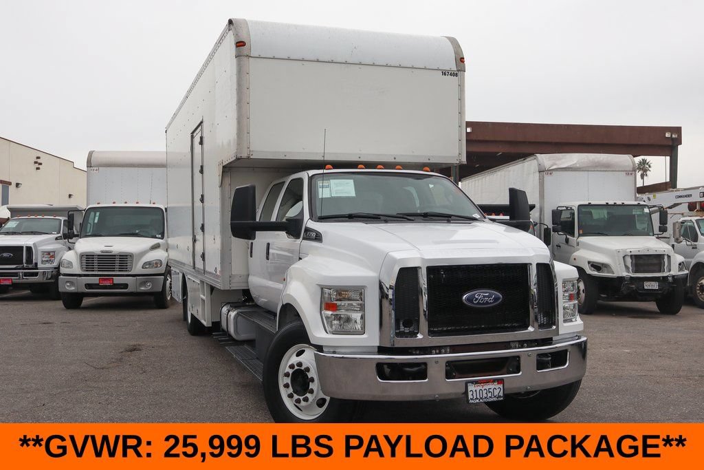 Used 2016 Ford F650 2WD Crew Cab Super Duty image 2