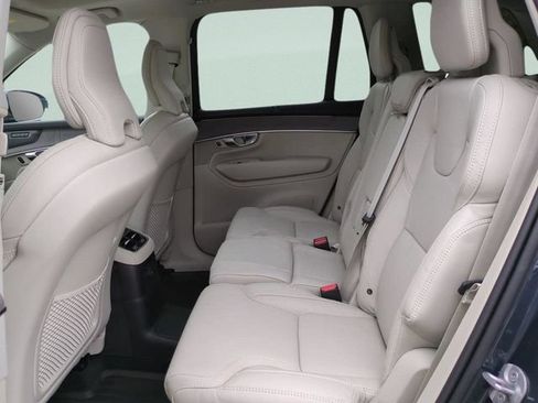 New 2026 Volvo XC90 T8 Ultra w/ Protection Package Premier AWD/4WD image 11