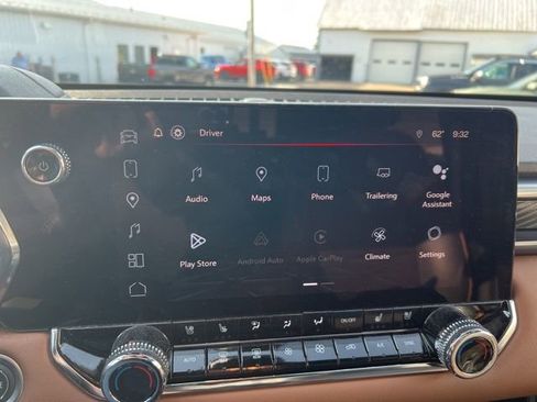 Used 2023 GMC Canyon AT4 w/ AT4 Premium Package image 10