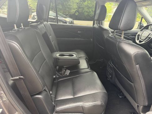 Used 2016 Honda Pilot Touring image 24