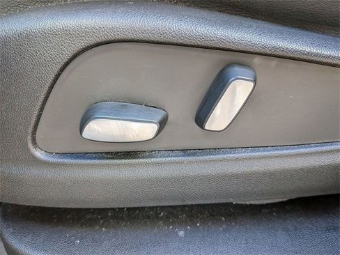 Certified 2022 Cadillac XT6 Luxury image 19