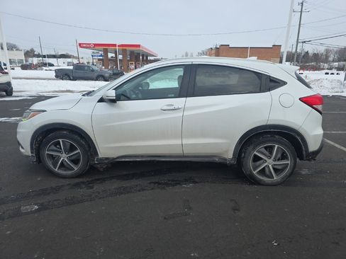 Used 2021 Honda HR-V EX image 9