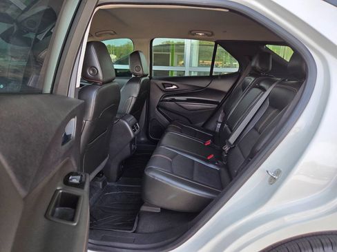 Used 2022 Chevrolet Equinox Premier w/ Redline Edition image 15