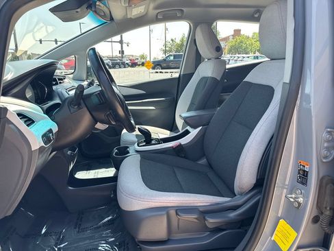 Used 2019 Chevrolet Bolt LT FWD image 9