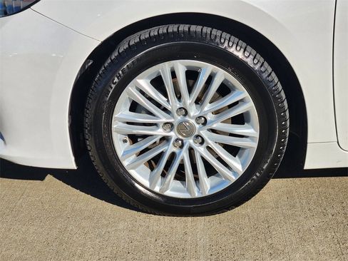 Used 2014 Lexus ES 350 image 10
