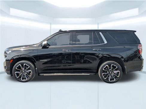 Used 2023 Chevrolet Tahoe Premier RWD image 2