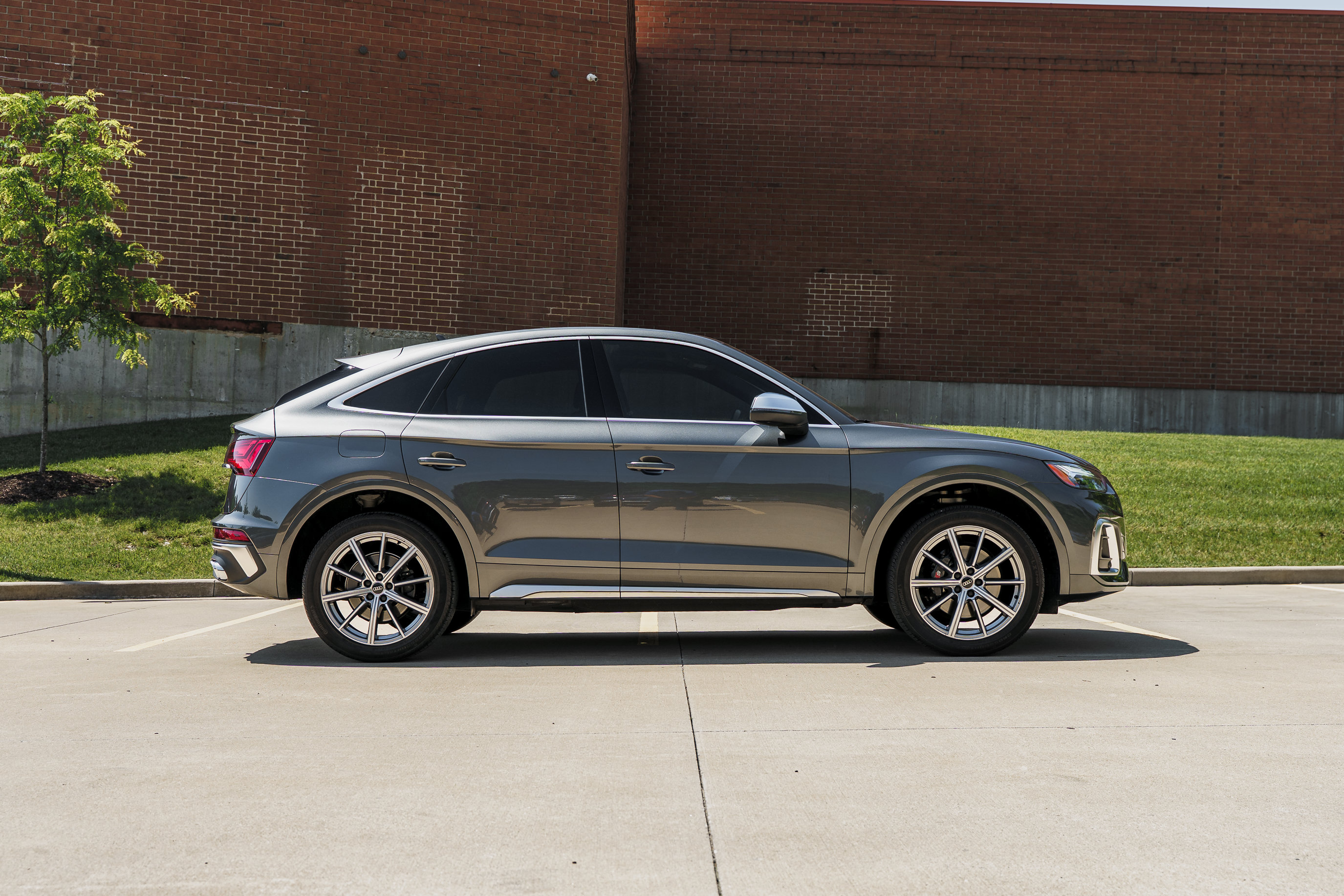 Used 2023 Audi SQ5 Premium Plus w/ Premium Plus Package AWD/4WD image 3
